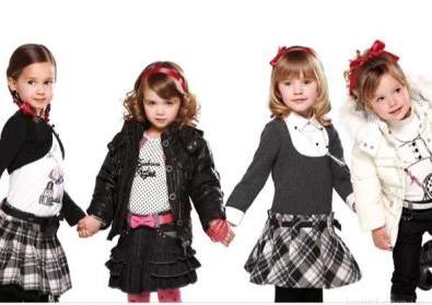 Модная одежда для девочек