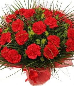 Букеты из гвоздик - отличный способ выразить верность