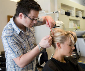 Как выучиться на парикмахера