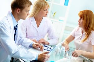 За какими услугами можно обратиться в многопрофильный медицинский центр