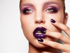 Где сделать модный маникюр в Киеве