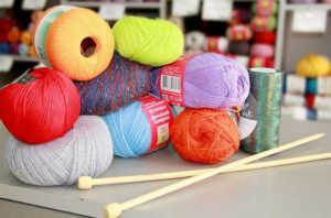 Рукодельницы предпочитают приобретать пряжу в интернет-магазине