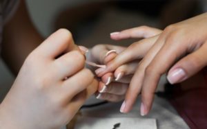 Обучение профессиональному маникюру