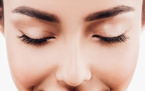 Как может измениться внешность при выборе формы бровей?