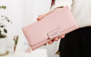 Как выбрать женский кошелёк?
