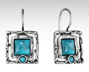 По каким характеристикам выбирать серебряные украшения?