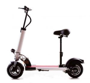 Современный способ передвижения: электросамокат с сиденьем