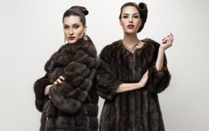 Как правильно выбирать натуральную шубу из норки?