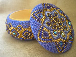 Использование бисера в рукоделии