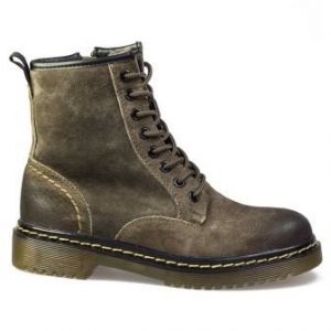 Выбираем стильную женскую обувь к джинсам