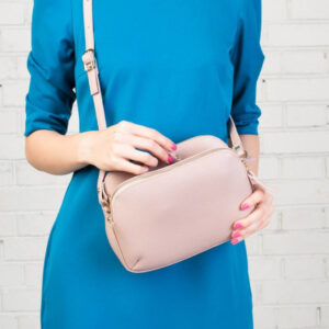 Женская сумка кросс боди: какой вариант выбрать