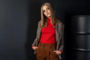 Изделия из трикотажа: особенности пошива. Достоинства