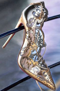 Christian Louboutin: культ красной подошвы