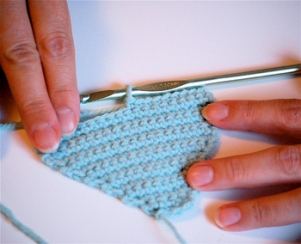 Сердечки, связанные крючком (18 фото)