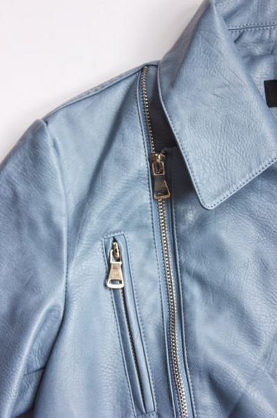 Крутая голубая косуха с вышивками