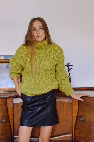 Согрей меня: 11 марок вязаных вещей из России, Грузии и с Украины (86 фото)