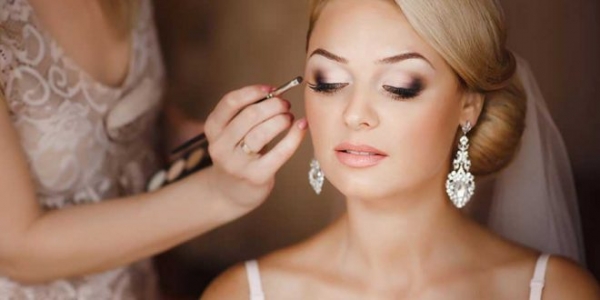Макияж невесты для зимней свадьбы