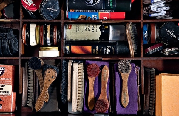 Уход за замшевой обувью