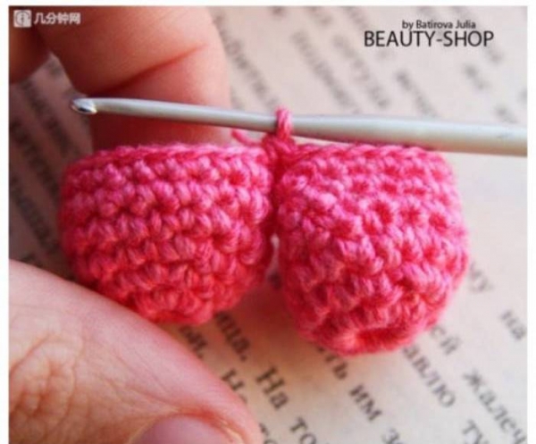 Сердечки, связанные крючком (18 фото)