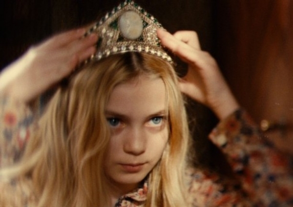 Ты же девочка! Алина Фаркаш о том, как дискриминируют женщин, не замечая этого