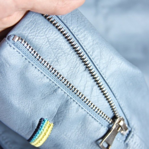 Крутая голубая косуха с вышивками