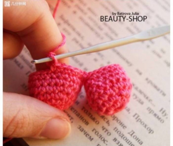 Сердечки, связанные крючком (18 фото)