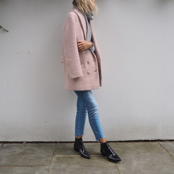 С чем модно носить джинсы: 40 новых образов