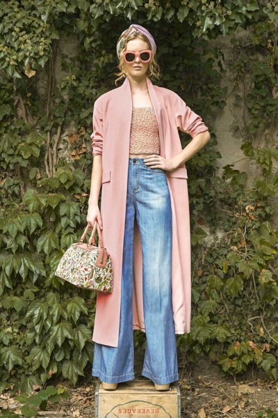 С чем модно носить джинсы: 40 новых образов