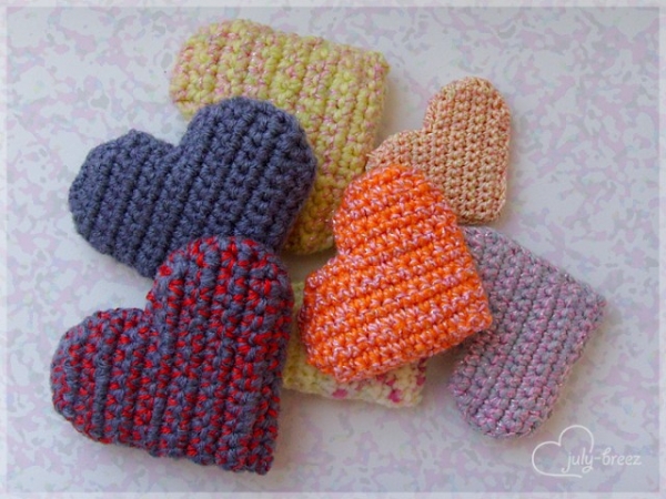 Сердечки, связанные крючком (18 фото)