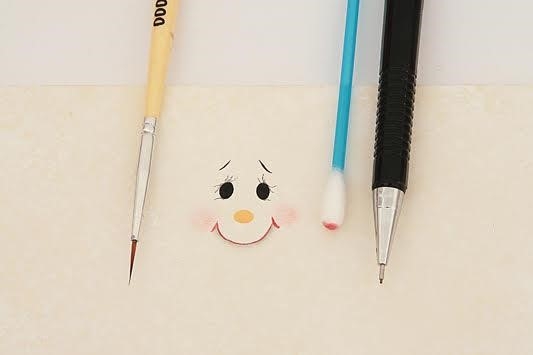 Как сделать новогодние украшения из старых вещей: пошаговая инструкция от мастера хенд-мейда