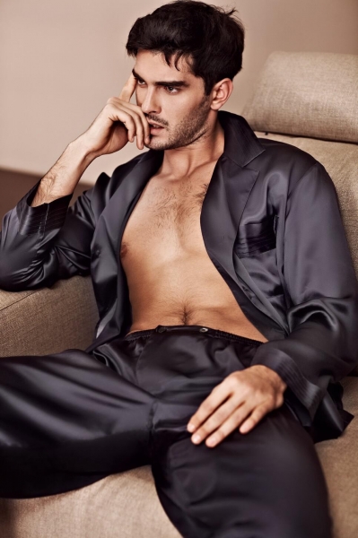 О выборе женских и мужских пижам