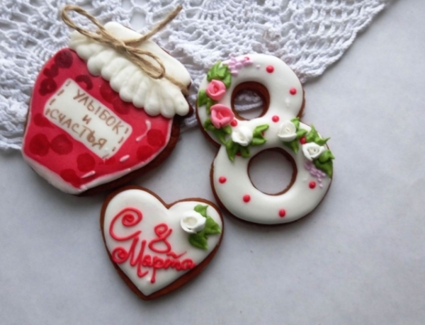 Смешные поздравления с 8 марта в стихах и прозе