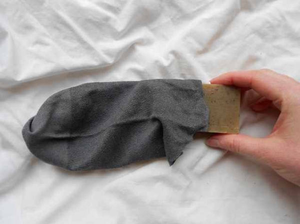 15 способов применения для носков, потерявших пару (20 фото)