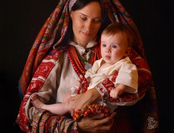 Какого числа День матери 2017 в Украине:<span id=