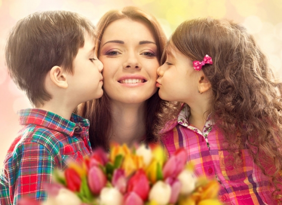 День матері-2017: красиві картинки та вірші українською мовою до свята