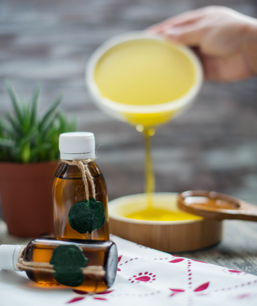 Опять масленица: как правильно использовать масла в уходе за собой