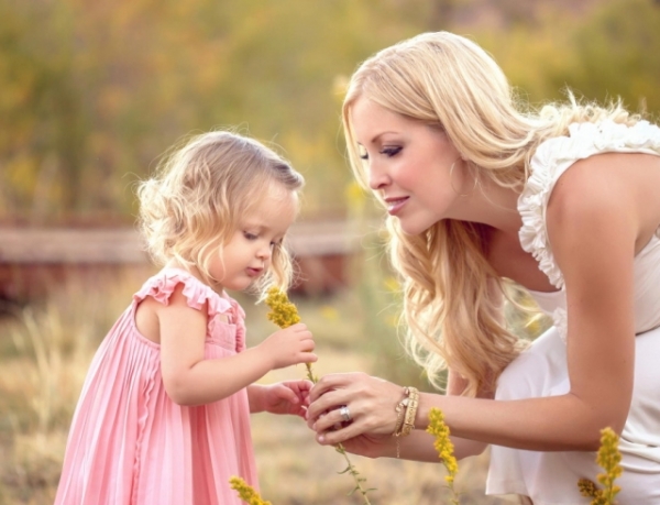 Ніжні привітання мам до Дня матері найріднішою мовою