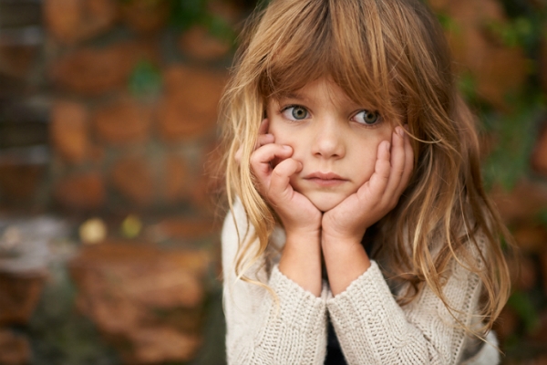 9 стратегий, которые помогут детям пережить развод родителей