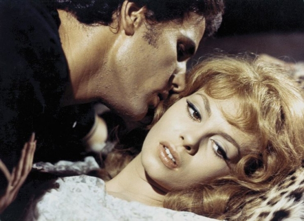 Как заставить мужчину постоянно думать о вас