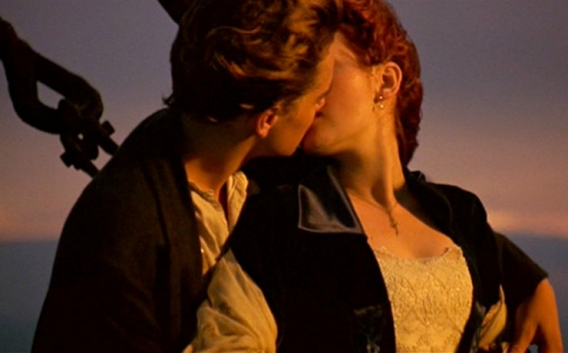 Самые красивые поцелуи в кино и жизни: День поцелуя 2017