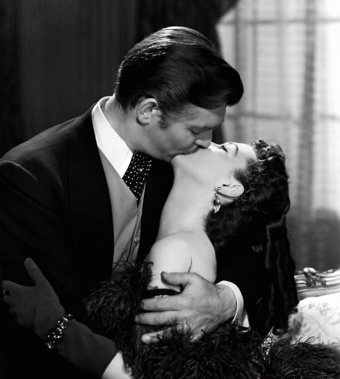 Самые красивые поцелуи в кино и жизни: День поцелуя 2017