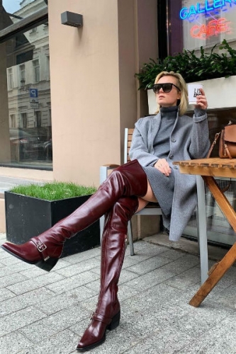 Полина Гагарина открыла магазин одежды