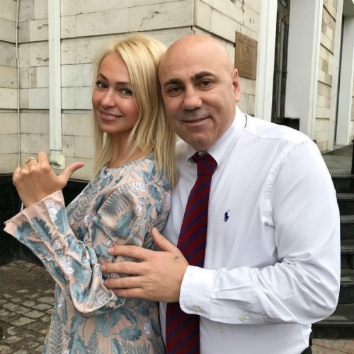 «Вы же не в «совке» живете»: Яна Рудковская ответила на критику хейтеров