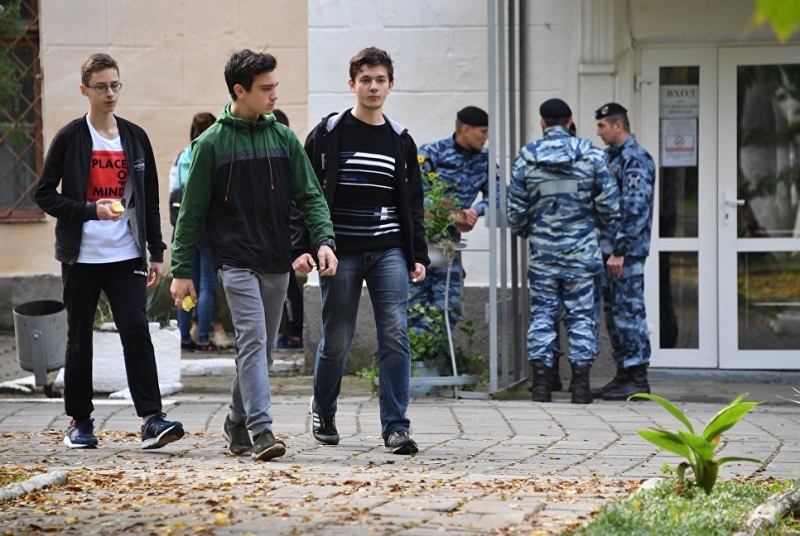 Девять дней трагедии: Крым скорбит по погибшим в Керчи