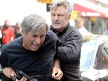 Спародировавший Трампа актер Алек Болдуин полез в драку из-за парковки