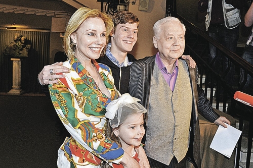 Сын покойного Табакова раскрыл страшные семейные тайны