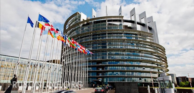 В Европарламенте предложили увеличить финансирование НПО и блогеров в России