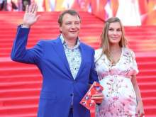 "А под Новый год ломал ей нос": Башаров вышел в свет с экс-женой