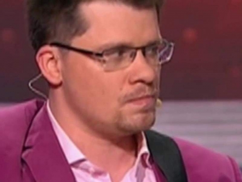 Новости дня: "Панинский репертуар": "педофильская" песня Гарика Харламова возмутила поклонников