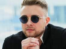 Новости дня: Егора Крида застали за поцелуями с замужней актрисой